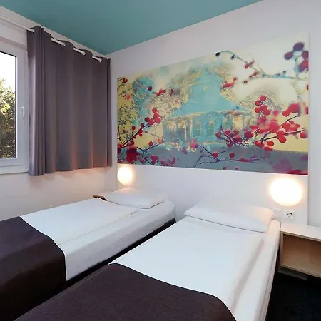 B&B Hotel Potsdam Hotell 2*