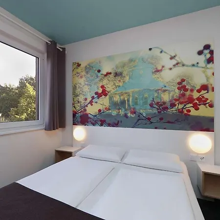 Hotel B&B Hotel Potsdam 2*