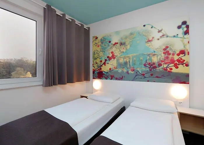 B&B Hotel Potsdam 酒店 2*